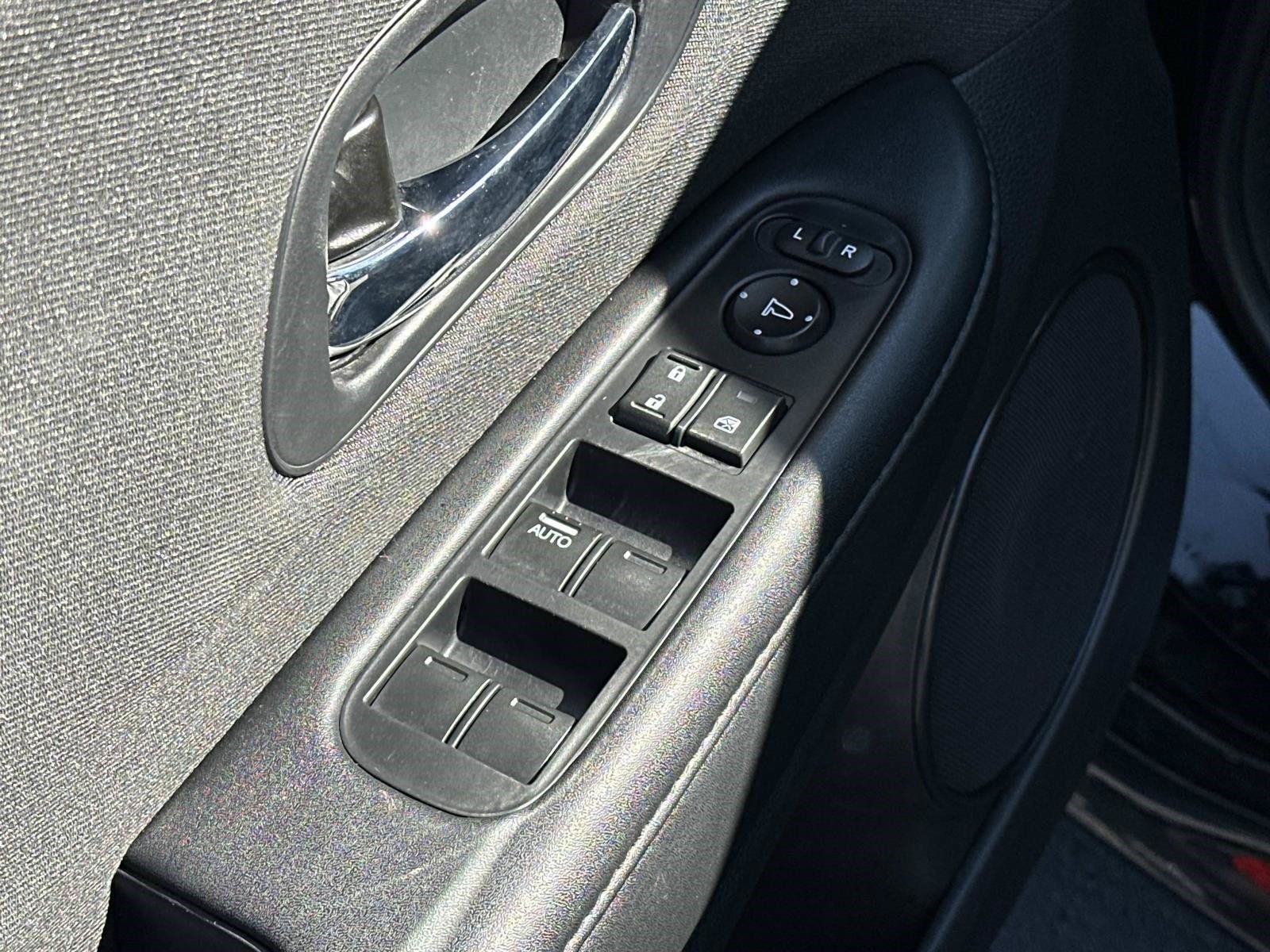 Used 2022 Honda HR-V Sport image 16