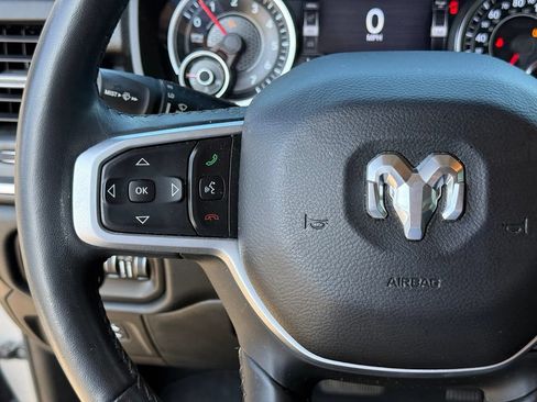 Used 2019 RAM 1500 Big Horn AWD/4WD image 17