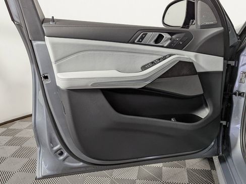 Certified 2024 BMW X5 xDrive40i w/ M Sport Package image 17