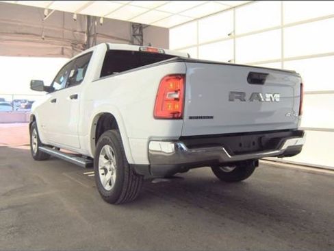 Used 2025 RAM 1500 Big Horn AWD/4WD image 6