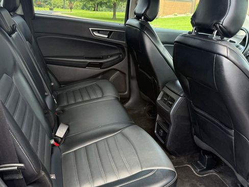 Used 2018 Ford Edge SEL w/ Equipment Group 201A FWD image 13