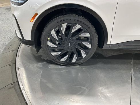 New 2026 Lincoln Nautilus Reserve image 35