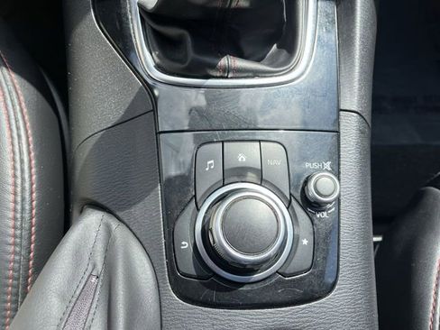 Used 2016 MAZDA MAZDA3 i Grand Touring image 20