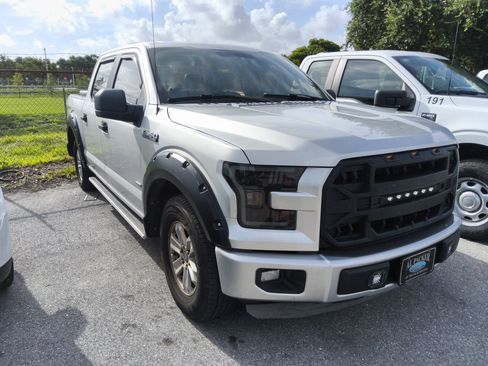Used 2017 Ford F150 XL w/ Equipment Group 101A Mid RWD image 3