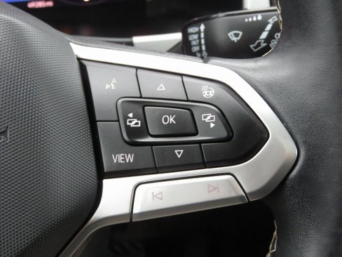 Used 2021 Volkswagen Atlas SEL image 24