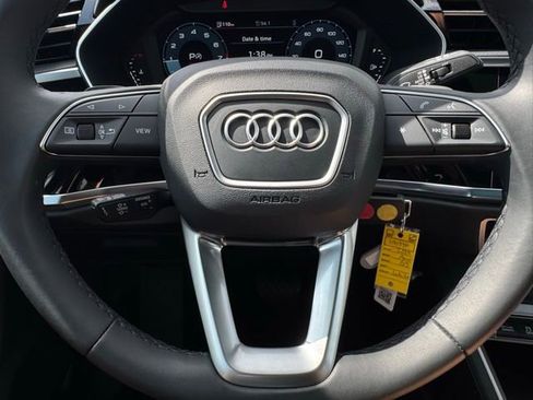 Certified 2025 Audi Q3 2.0T Premium image 15
