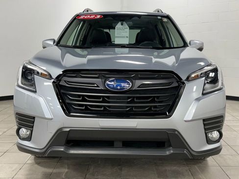 Certified 2023 Subaru Forester Limited image 2