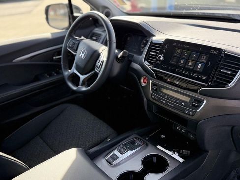 Certified 2024 Honda Ridgeline Sport image 39