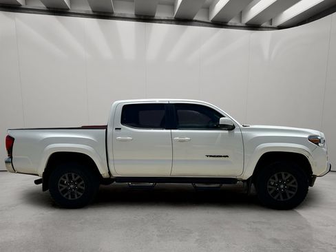 Used 2023 Toyota Tacoma SR5 RWD image 6