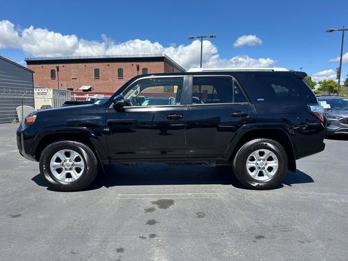Used 2014 Toyota 4Runner SR5 Premium RWD image 7