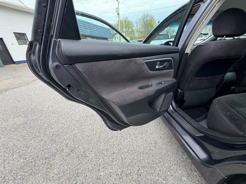 Used 2013 Nissan Altima 2.5 S FWD image 24