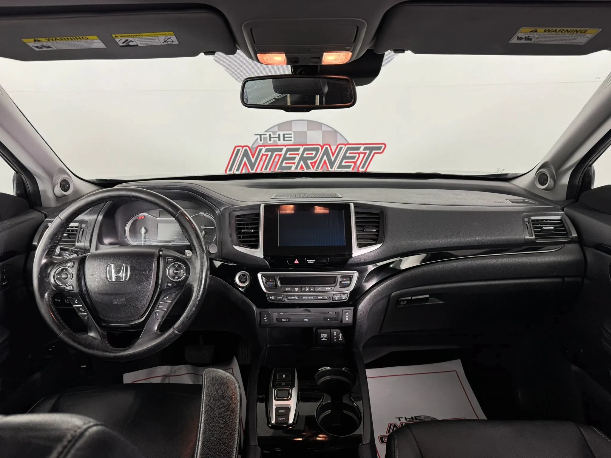 Used 2018 Honda Pilot Touring image 11