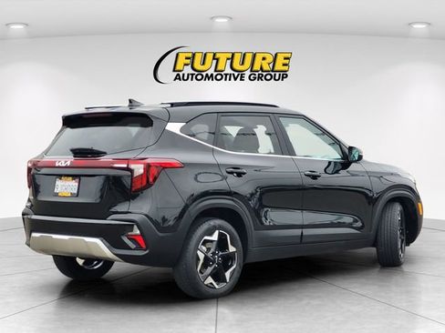 Used 2024 Kia Seltos EX FWD image 4