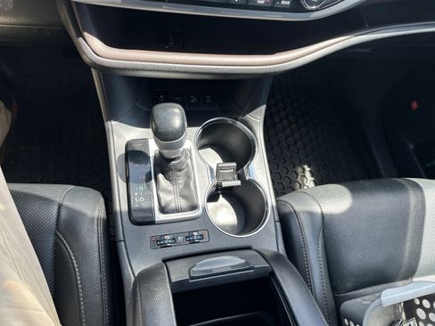 Used 2016 Toyota Highlander Limited AWD/4WD image 15