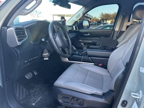 Used 2022 Toyota Tundra SR5 image 6