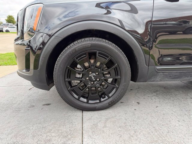 Used 2022 Kia Telluride SX w/ Nightfall Edition Package AWD/4WD image 4