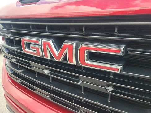 Used 2024 GMC Sierra 1500 Elevation image 8