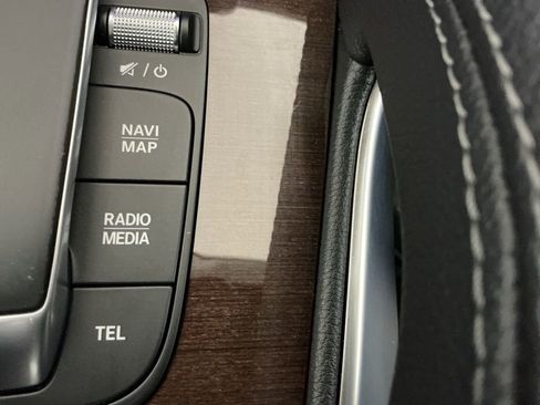 Used 2023 Mercedes-Benz GLS 450 4MATIC image 15