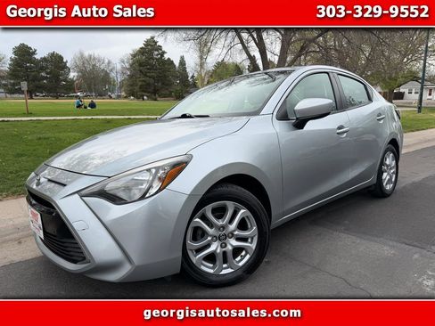 Used 2017 Toyota Yaris iA FWD image 1
