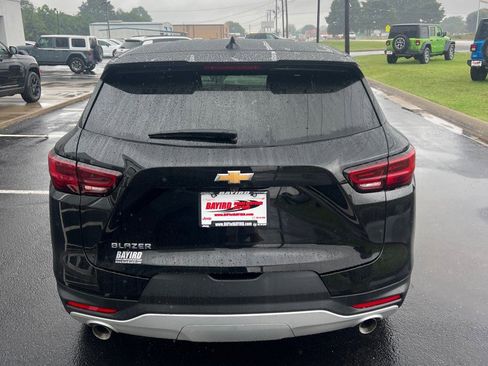 Used 2025 Chevrolet Blazer LT FWD image 10