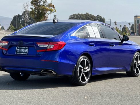 Used 2022 Honda Accord Sport image 3