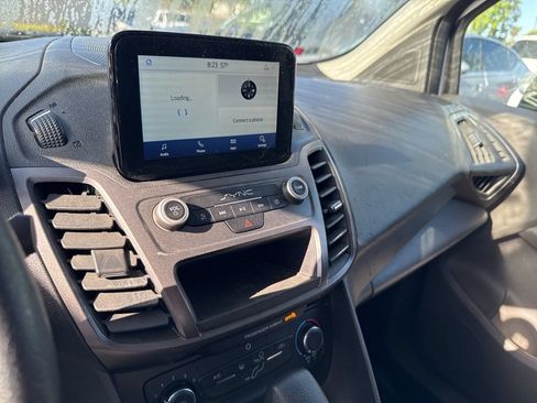 Used 2021 Ford Transit Connect XL FWD image 9