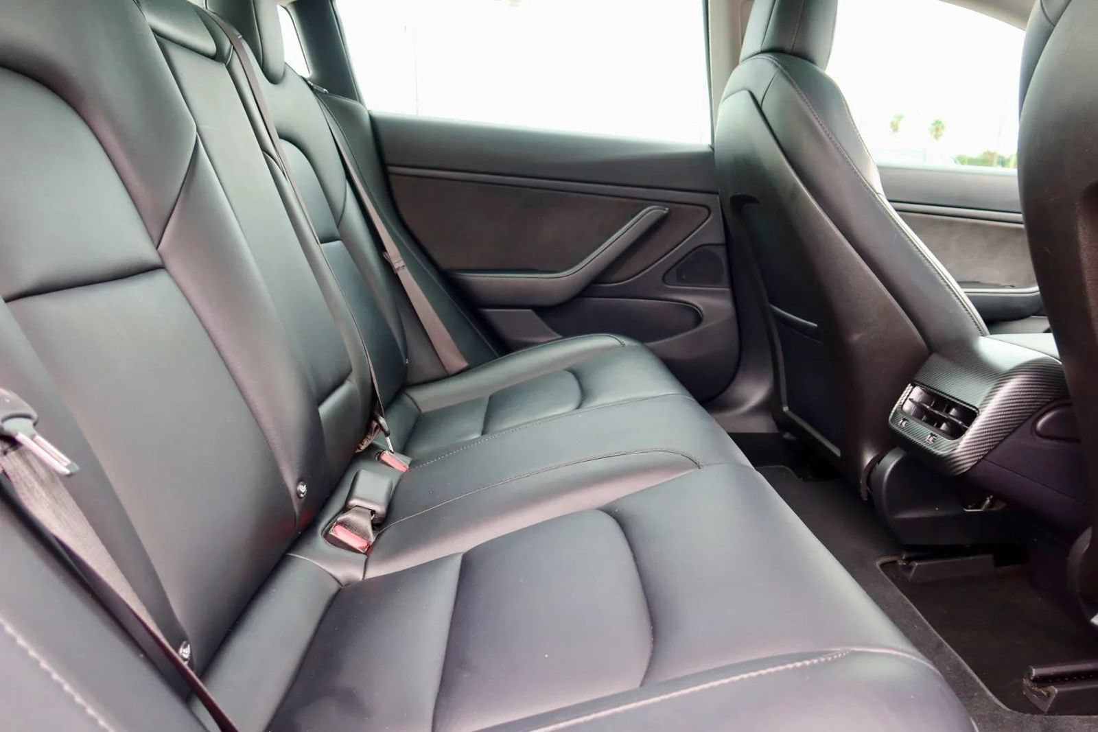 Used 2018 Tesla Model 3 Long Range AWD/4WD image 19