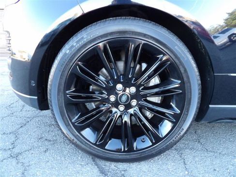 Used 2018 Land Rover Range Rover image 26