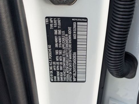 New 2026 Porsche Cayenne S image 30