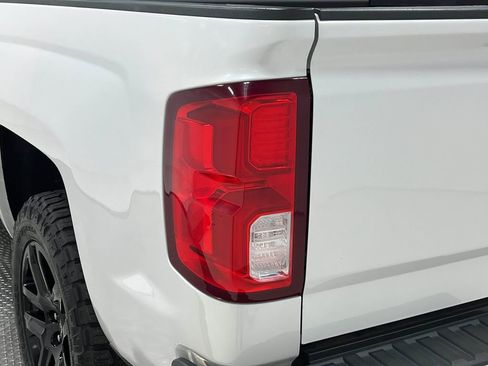 Used 2018 Chevrolet Silverado 1500 LTZ Z71 w/ LTZ Plus Package AWD/4WD image 35
