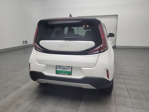 Used 2025 Kia Soul LX w/ LX Technology Package image 7