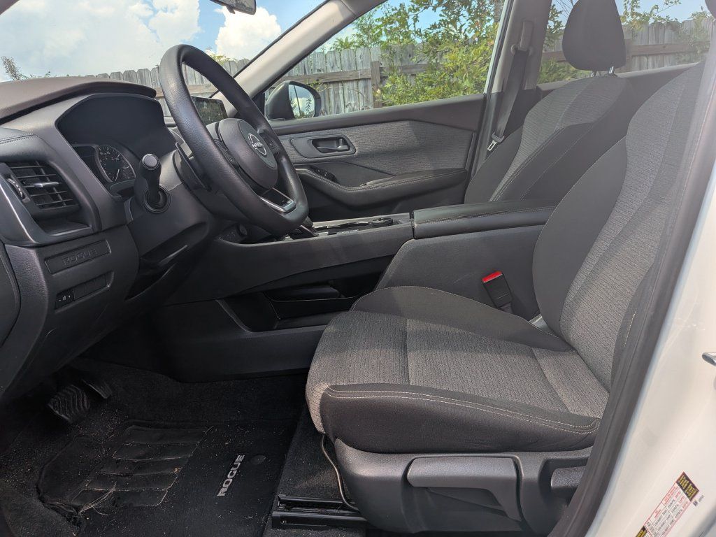 Used 2022 Nissan Rogue S AWD/4WD image 10