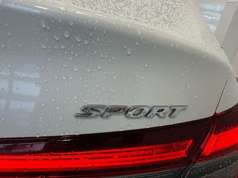 Certified 2025 Honda Civic Sport image 9