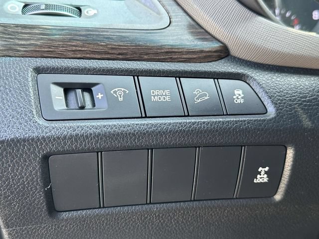 Used 2017 Hyundai Santa Fe Sport AWD/4WD image 15
