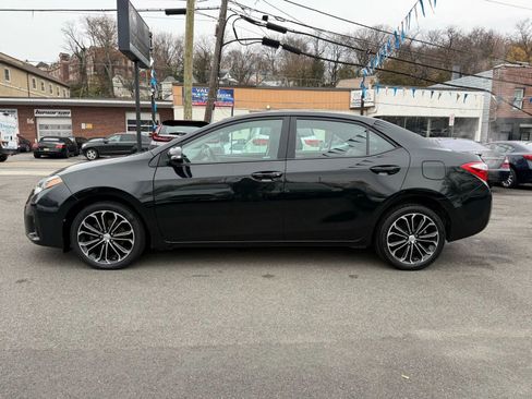 Used 2015 Toyota Corolla S image 4