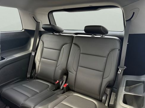 Used 2018 GMC Acadia SLT image 9