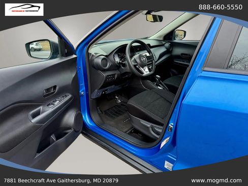 Used 2022 Nissan Kicks S w/ Interior Electronics Package FWD image 8