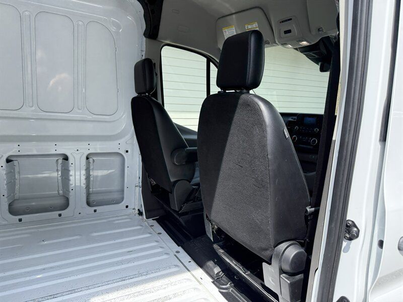 Used 2024 Ford Transit 250 148 Medium Roof Extended AWD image 9