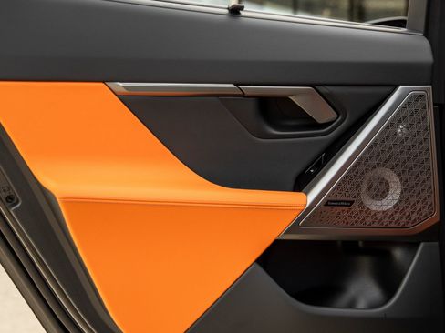 Used 2025 BMW M5 Touring image 30