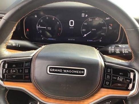 Used 2023 Jeep Grand Wagoneer Series III image 20