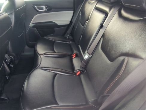 Certified 2023 Jeep Compass Limited image 21