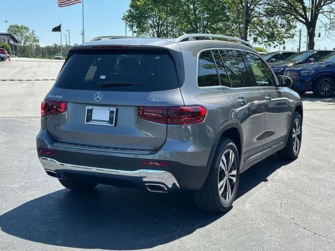 New 2026 Mercedes-Benz GLB 250 4MATIC image 7