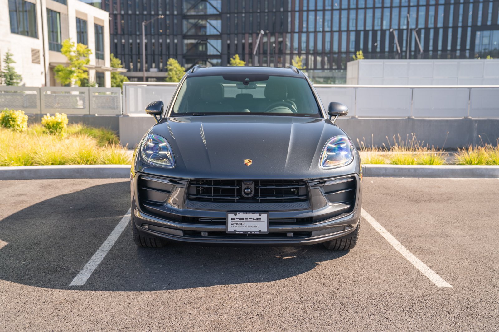 Certified 2026 Porsche Macan AWD/4WD image 6