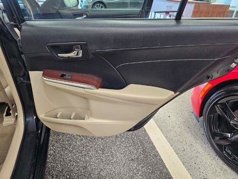 Used 2013 Toyota Camry XLE FWD image 29