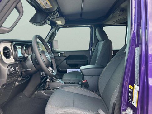 New 2026 Jeep Gladiator Sport image 11