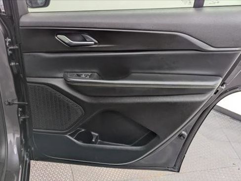 Used 2023 Jeep Grand Cherokee L Laredo w/ Luxury Tech Group I image 23