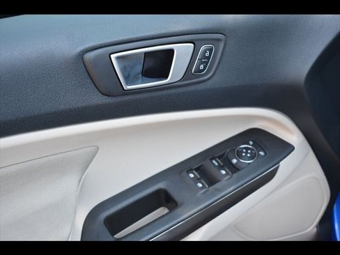 Used 2018 Ford EcoSport SE w/ SE Convenience Package FWD image 18