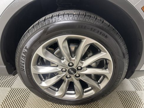 Used 2021 Lincoln Corsair AWD w/ Premium Package image 28
