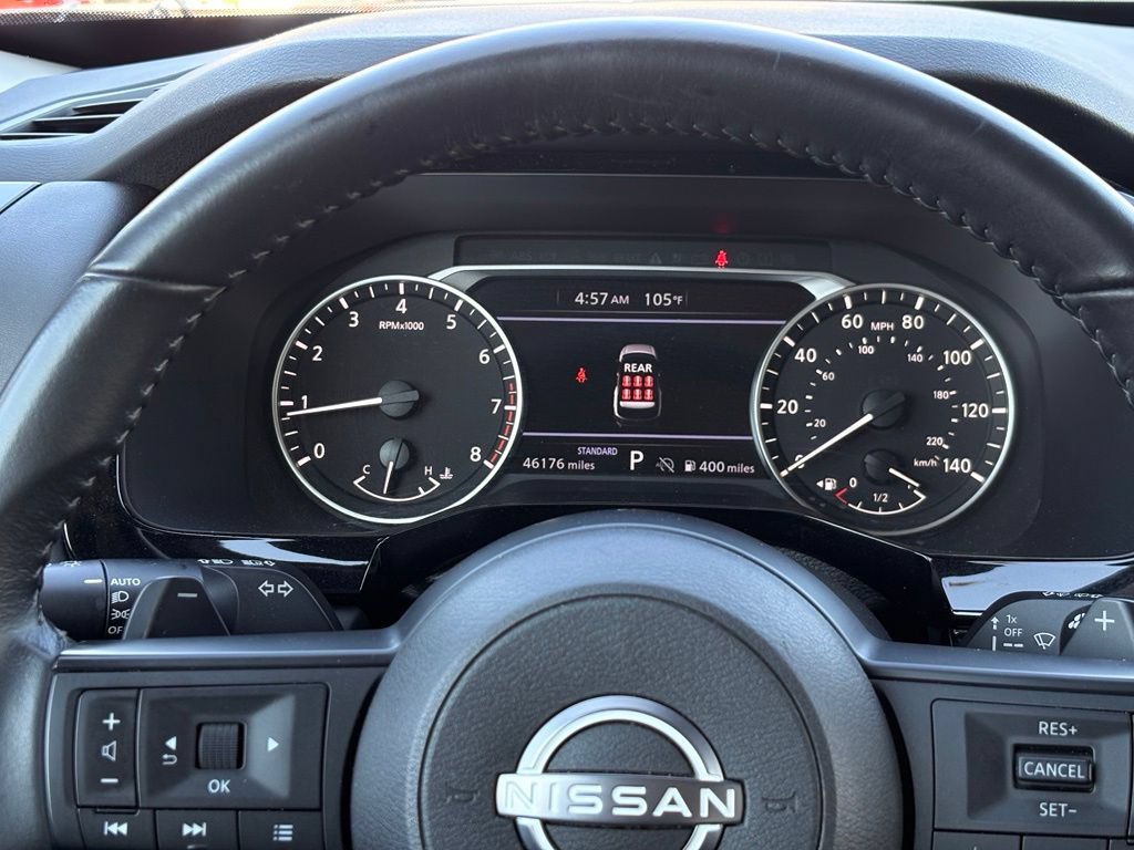 Used 2025 Nissan Pathfinder SV FWD image 15