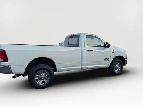Used 2017 RAM 3500 Tradesman w/ Chrome Appearance Group image 4